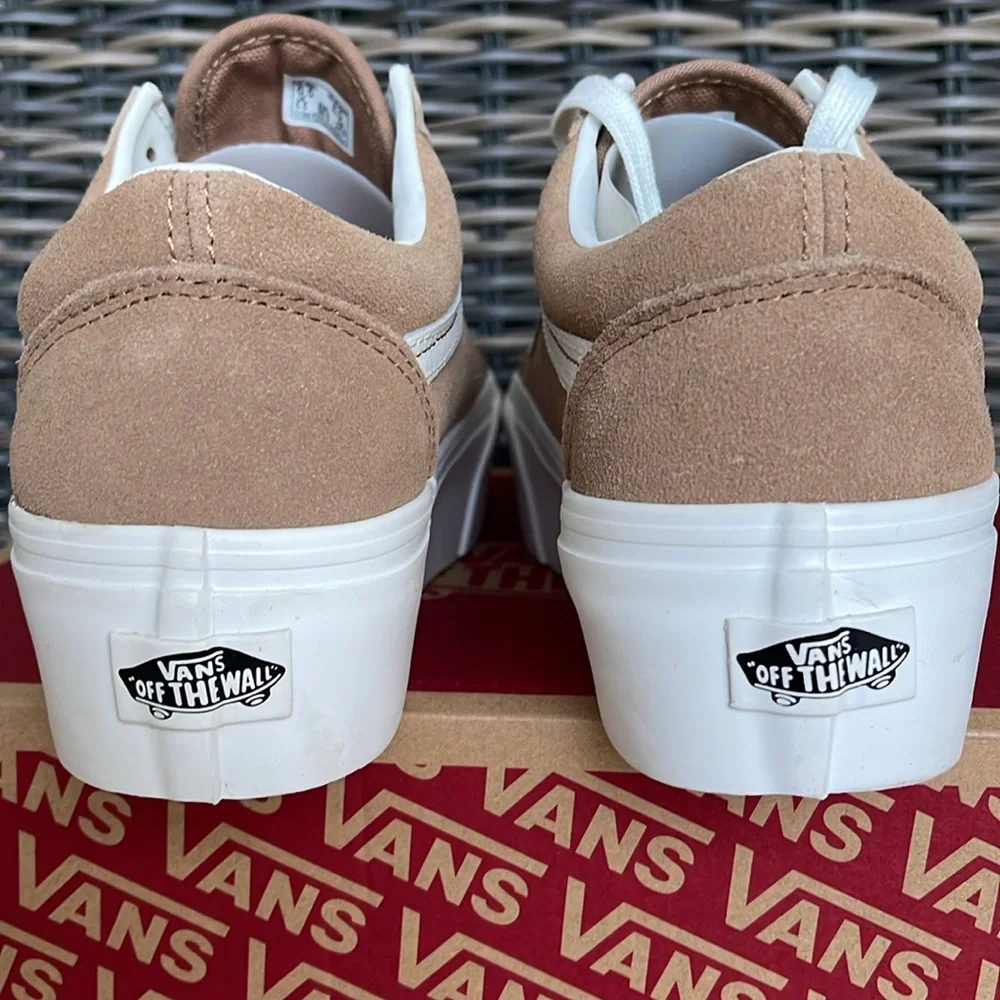 Vans WMNS Old Skool Stacked Soft Suede) Burro/True White VN0A7Q5MB69 Platforms